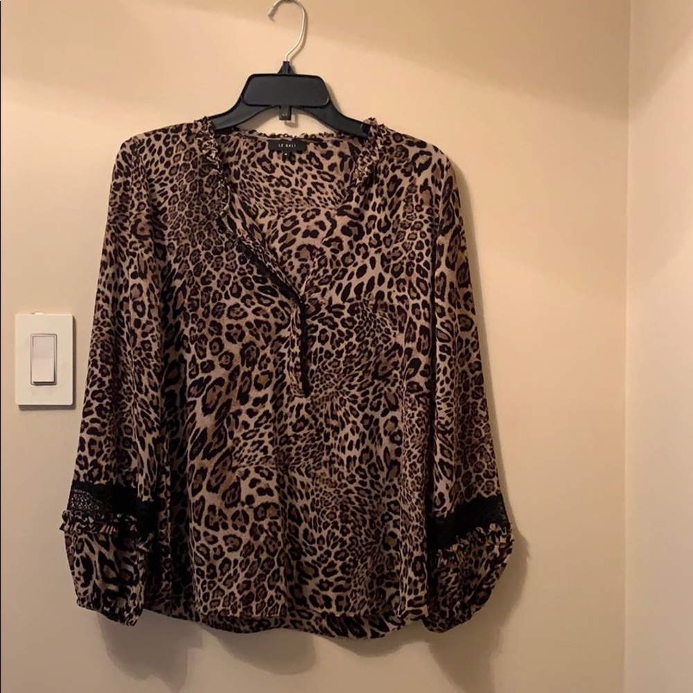 Le Gali leopard blouse Huge Fall Trend!!!